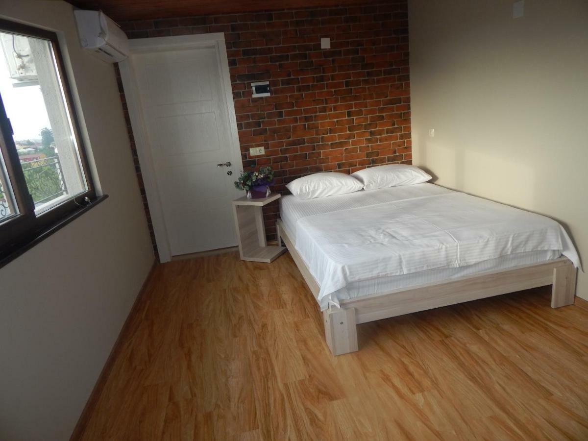 My House Hotel Batumi Eksteriør billede