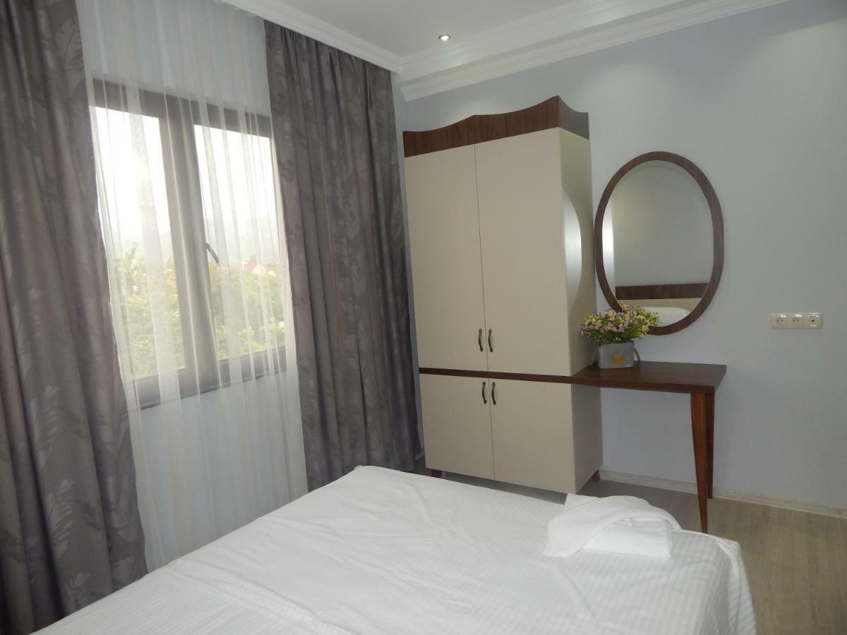 My House Hotel Batumi Eksteriør billede