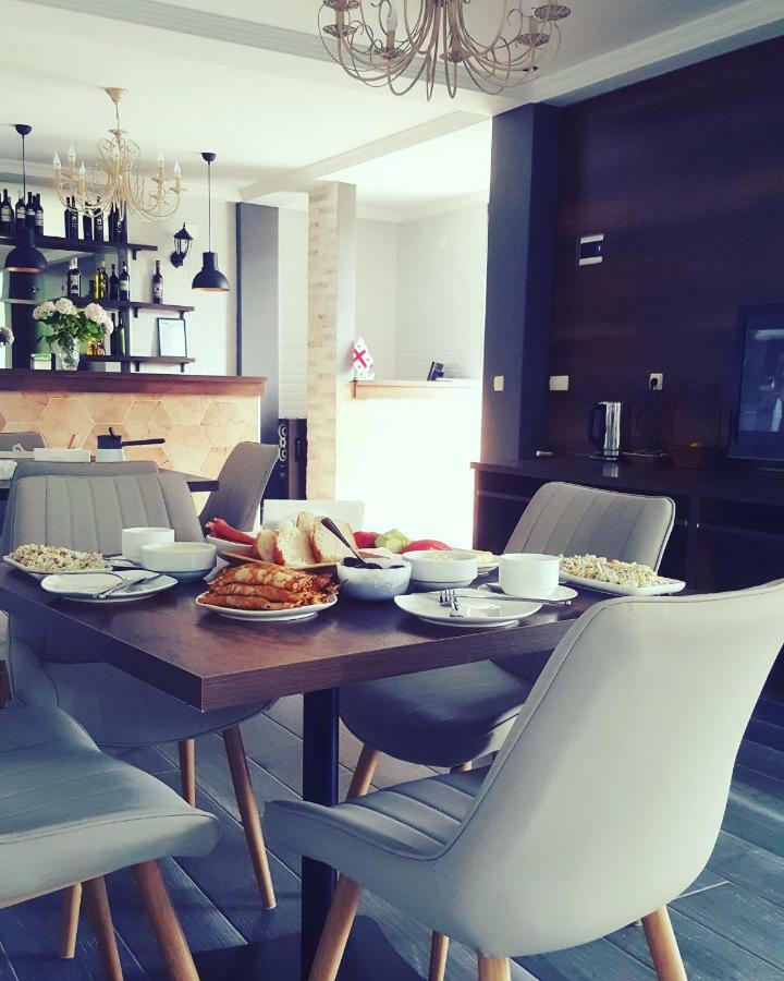 My House Hotel Batumi Eksteriør billede